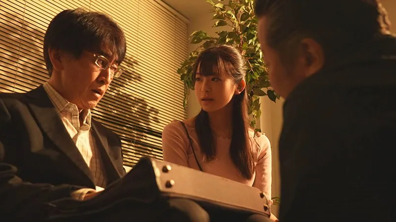 Gã chồng vay nợ xã hội đen, vợ phải bán thân để trả nợ