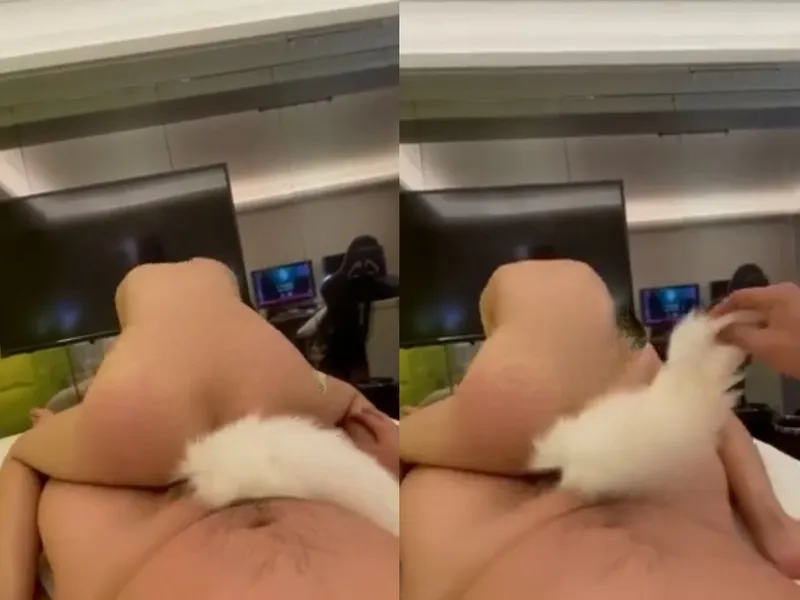 Sau khi đá trứng cút rung cô bé, còn bị bắt liếm của quý mỏi miệng.